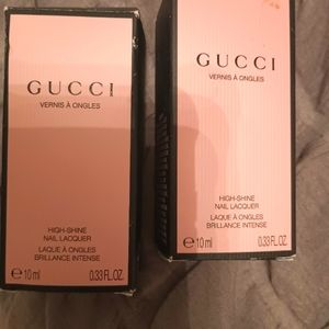 Set of 2 Gucci nail polishes!